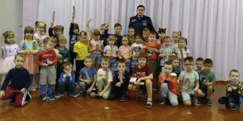 УЧИМСЯ ЖИТЬ БЕЗОПАСНО ВМЕСТЕ С МЧС